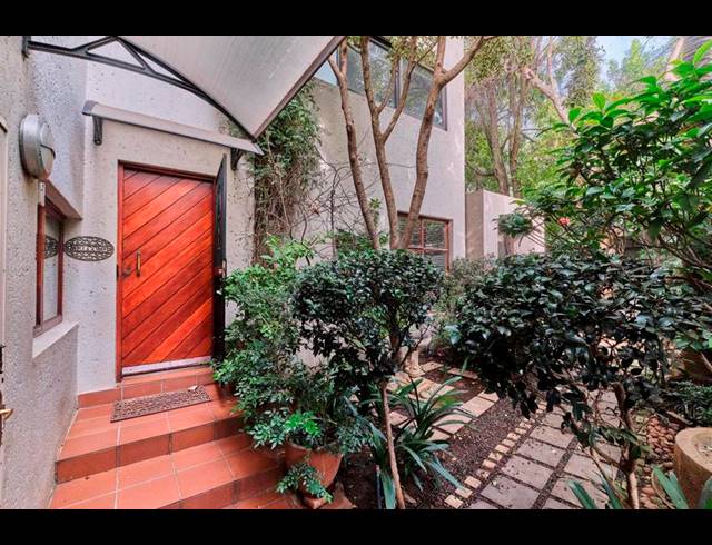 2 BEDROOM HOUSE FOR SALE IN BENMORE GARDENS